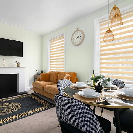 Cosy Flat 5 Min From Holland Park Station! London Apartamento Exterior foto