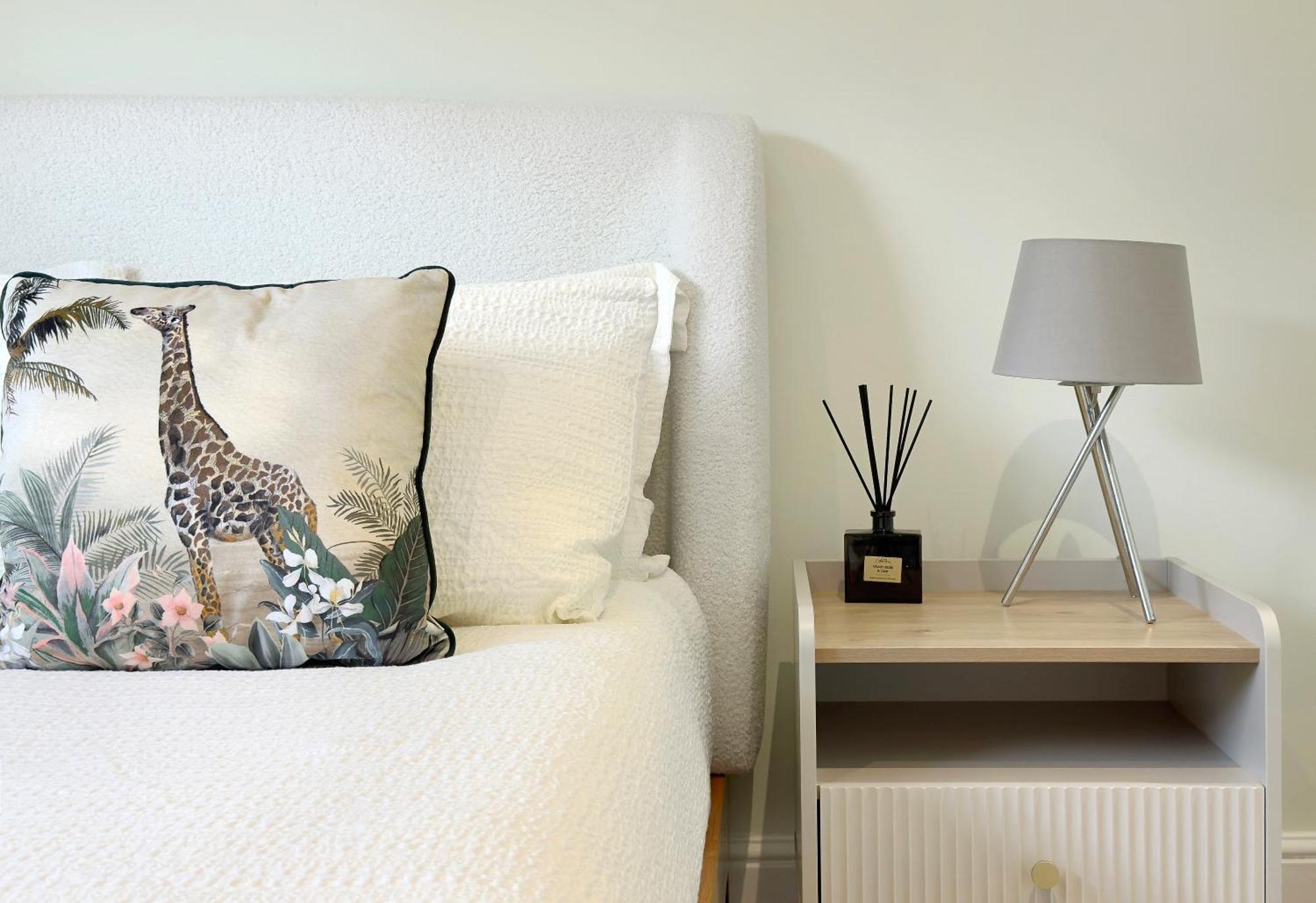 Cosy Flat 5 Min From Holland Park Station! London Apartamento Exterior foto